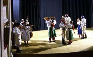 Trevi,Teatro Clitunno - Gruppo Folkloristico Jaro, Rep Ceca