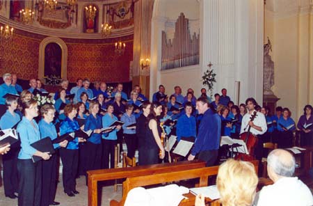 Trevi - Esibizione dell'Herfordshire Chorus